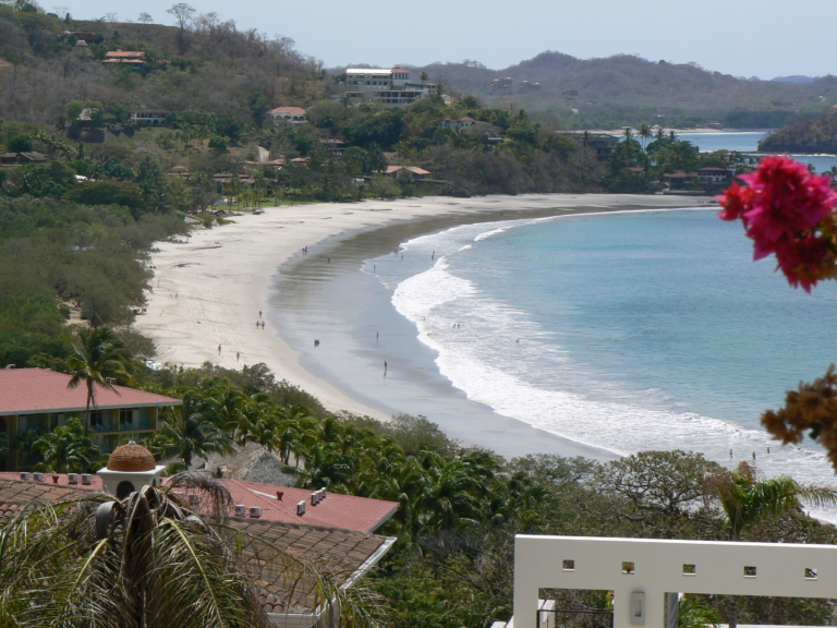 Playa Flamingo beach, a departure coast for Catalina Islands diving